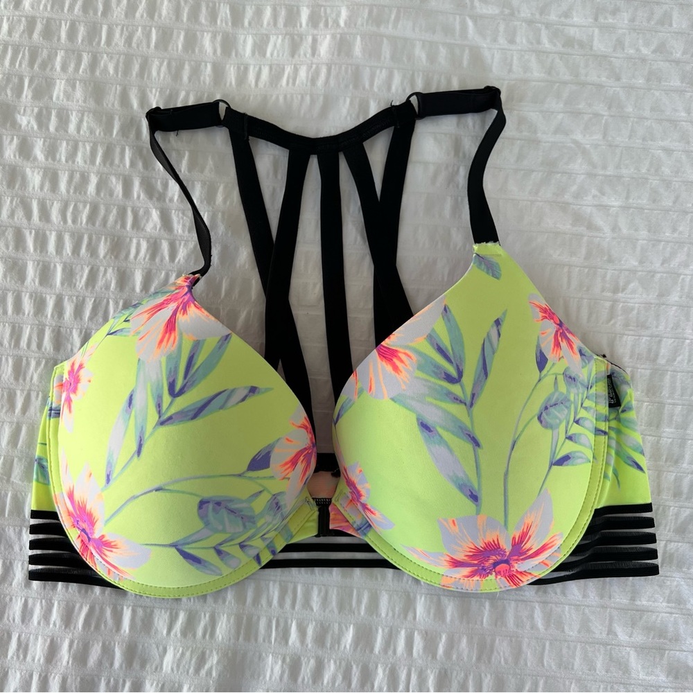 Victoria's Secret PINK Wear Everywhere Push-up Tropical Print Bra, 36DD
